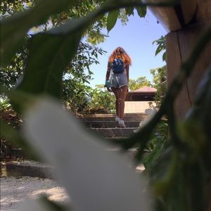 Meet your Posher, Devinity